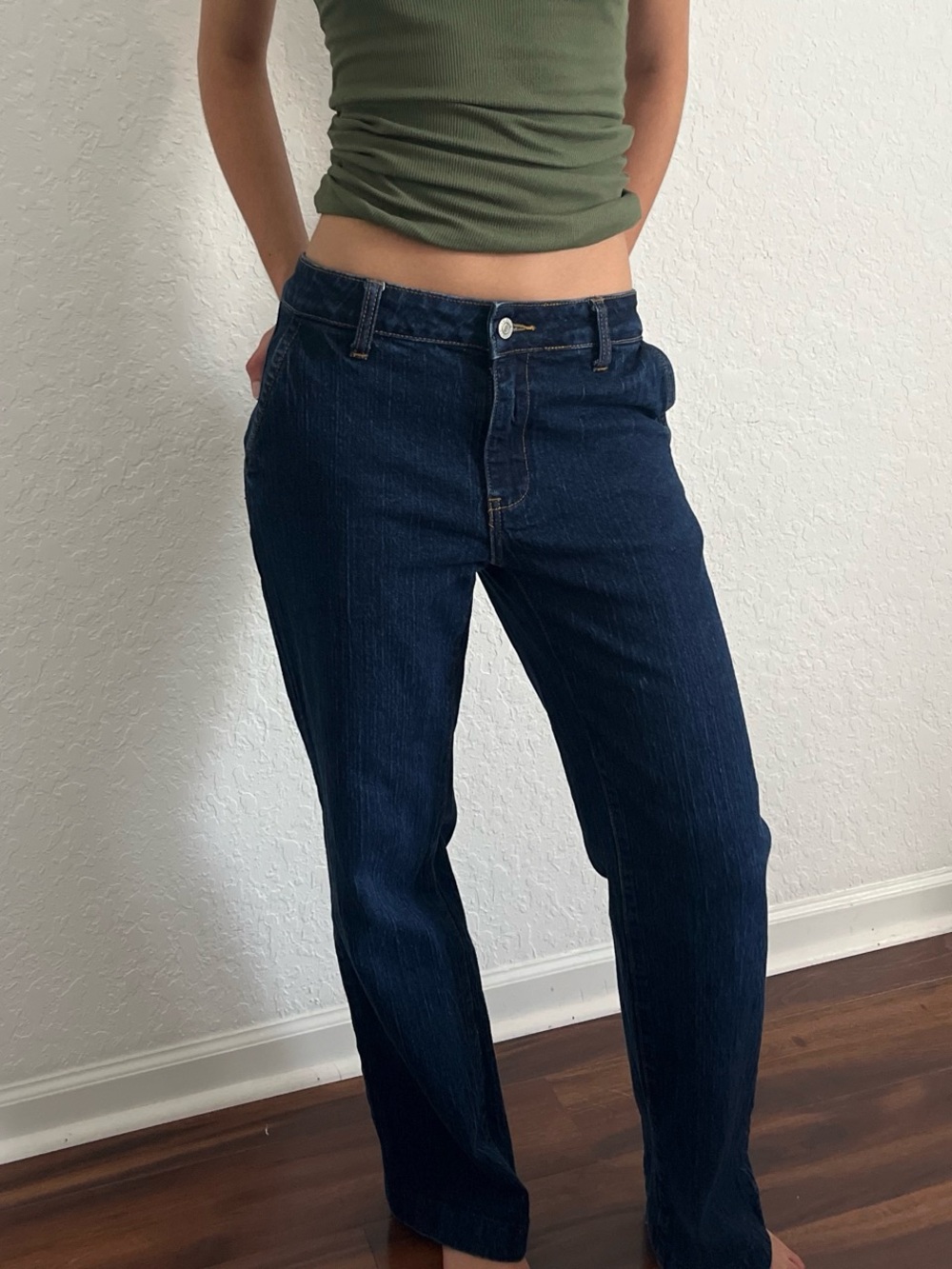 Women's Dark Blue Straight-Leg Jeans - Classic Everyday Fit